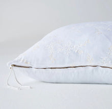 Load image into Gallery viewer, IN STOCK Bella Notte Linens Lynette 15 x 24 Throw Pillow, White