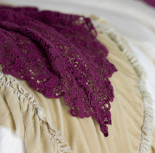Load image into Gallery viewer, Bella Notte Linens Allora Bed Scarf