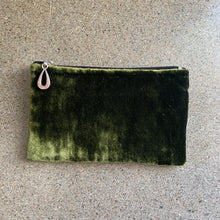 Load image into Gallery viewer, Silk Velvet Coin Purse (8 Colors)
