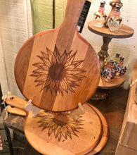 Load image into Gallery viewer, Sunflower Maple Wood Cheese Board
