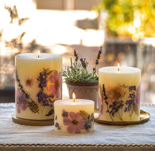 Load image into Gallery viewer, Roman Lavender Petite Oval Botanical Candle
