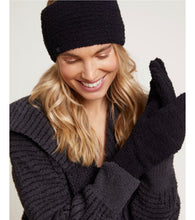 Load image into Gallery viewer, Barefoot Dreams CozyChic 4-Piece Winter Set, Black

