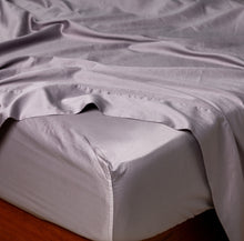 Load image into Gallery viewer, Bella Notte Linens Bria Fitted Sheet
