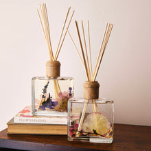 Load image into Gallery viewer, Roman Lavender Diffuser, 13 oz
