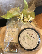Load image into Gallery viewer, Fikkerts Green Tea Bath Essence
