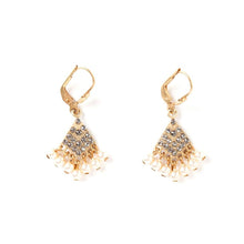 Load image into Gallery viewer, Lace Fan Earrings
