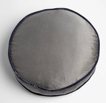 Load image into Gallery viewer, Bella Notte Linens Paloma Throw Pillow, 18" Round
