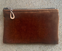 Load image into Gallery viewer, Silk Velvet Coin Purse (8 Colors)

