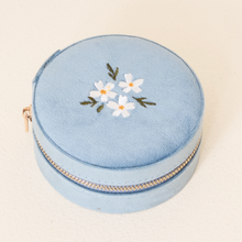 Load image into Gallery viewer, Velvet Jewelry Travel Case (4 colors)
