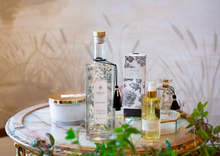 Load image into Gallery viewer, Lollia Elegance Bubble Bath
