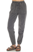 Load image into Gallery viewer, Hello Nite Sunday Lounge Pant
