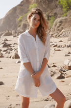 Load image into Gallery viewer, Abril Linen Tunic (White, Beige)
