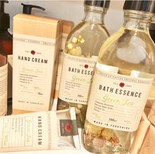 Load image into Gallery viewer, Fikkerts Green Tea Bath Essence
