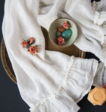 Load image into Gallery viewer, Bella Notte Linens Linen Whisper Guest Towel
