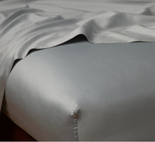 Load image into Gallery viewer, Bella Notte Linens Bria Fitted Sheet
