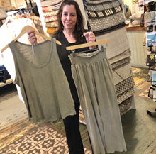 Load image into Gallery viewer, Sawyer Smocked Pant by Hello Nite
