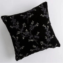Load image into Gallery viewer, Bella Notte Linens Lynette Throw Pillow, 2 Sizes (18 colors)
