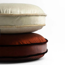 Load image into Gallery viewer, Bella Notte Linens Paloma Throw Pillow, 18" Round
