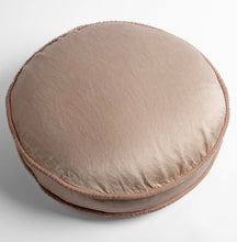 Load image into Gallery viewer, Bella Notte Linens Paloma Throw Pillow, 18" Round
