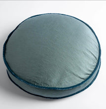 Load image into Gallery viewer, Bella Notte Linens Paloma Throw Pillow, 18" Round
