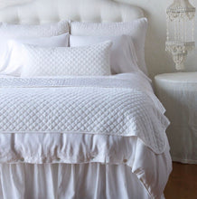 Load image into Gallery viewer, IN STOCK Bella Notte Linens Silk Velvet Quilted Throw Blanket (Pearl, Midnight, White)

