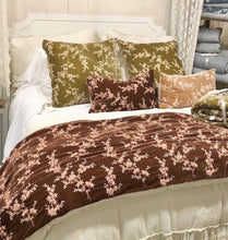 Load image into Gallery viewer, IN STOCK Bella Notte Linens Lynette Euro Sham, 27x27
