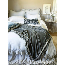 Load image into Gallery viewer, Bella Notte Linens Loulah Throw Blanket
