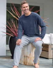 Load image into Gallery viewer, Barefoot Dreams Men's CozyChic Raglan Pullover, Large

