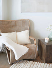 Load image into Gallery viewer, Barefoot Dreams CozyChic Ribbed Throw (White, Pearl)
