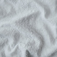 Load image into Gallery viewer, Bella Notte Linens Ines Guest Towel
