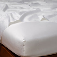 Load image into Gallery viewer, Bella Notte Linens Bria Fitted Sheet
